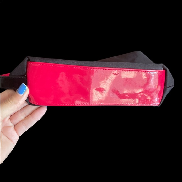 Lancôme pouch 🌹 - Picture 4 of 7